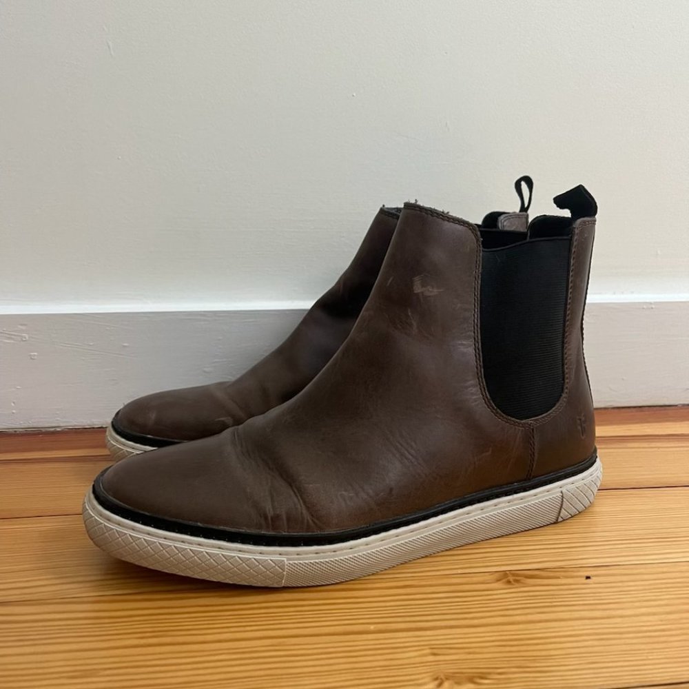 FRYE Essex Chelsea Boots Shearling Size 8.5